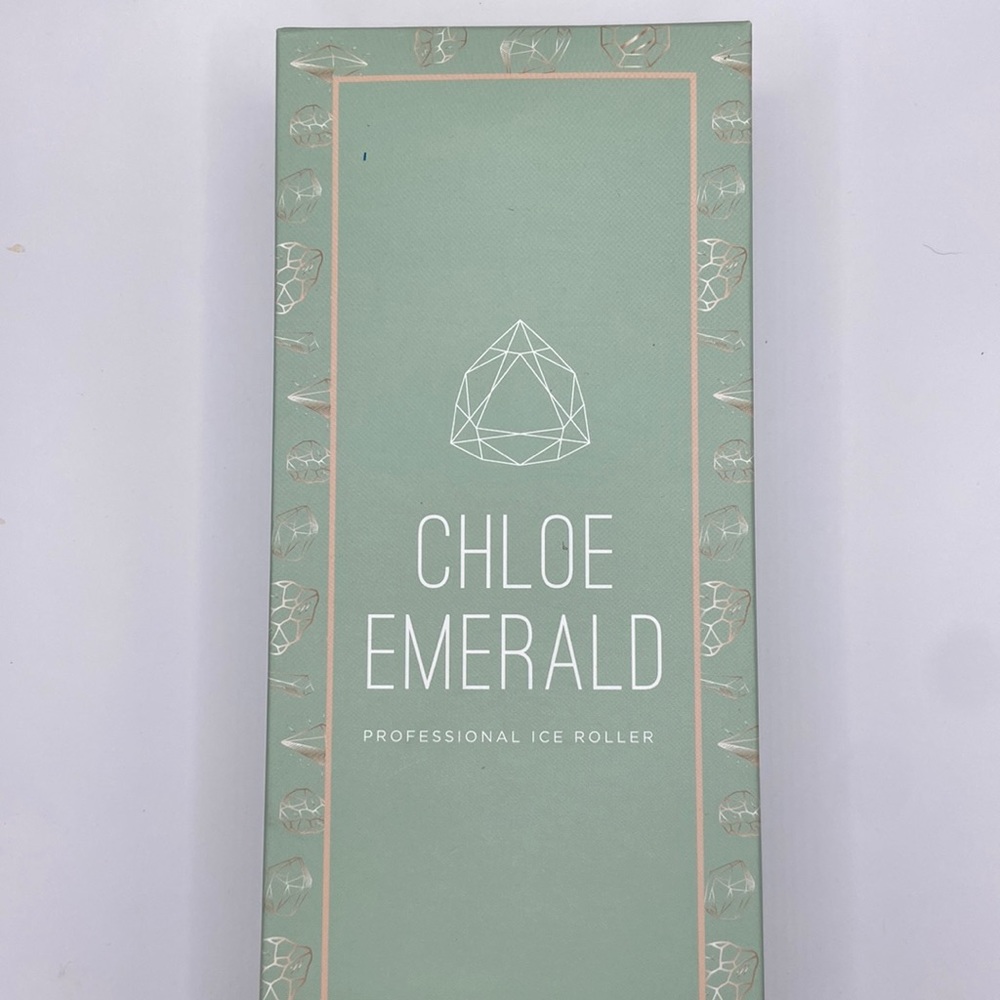 Chloe Emerald Professional Ice Roller